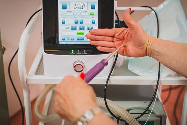 Device for the treatment of varicose veins using endovasal laser coagulation
